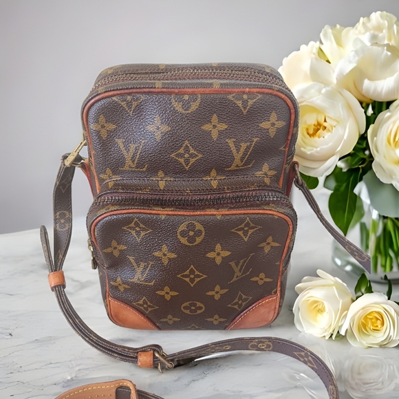Louis Vuitton ✨️Vintage 80' Amazone Crossbody Bag - Picture 6 of 15